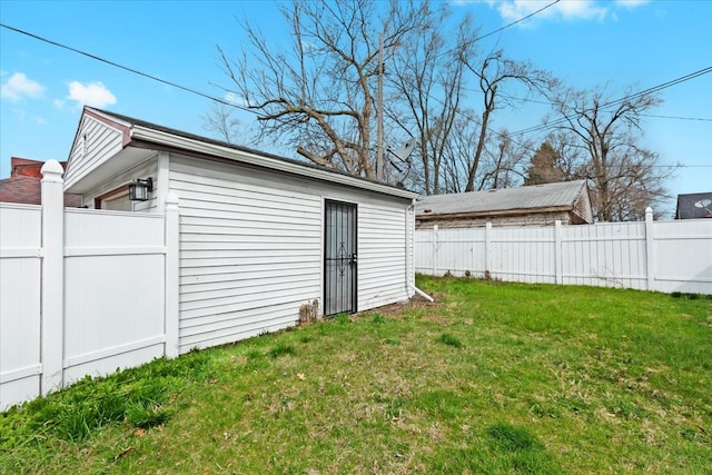 18603 Monica St, Detroit, MI 48221 - view of yard with fence