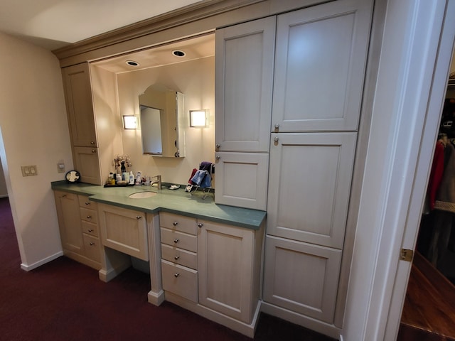 6358 Timberwood S, West Bloomfield, MI 48322 - bathroom with baseboards and vanity