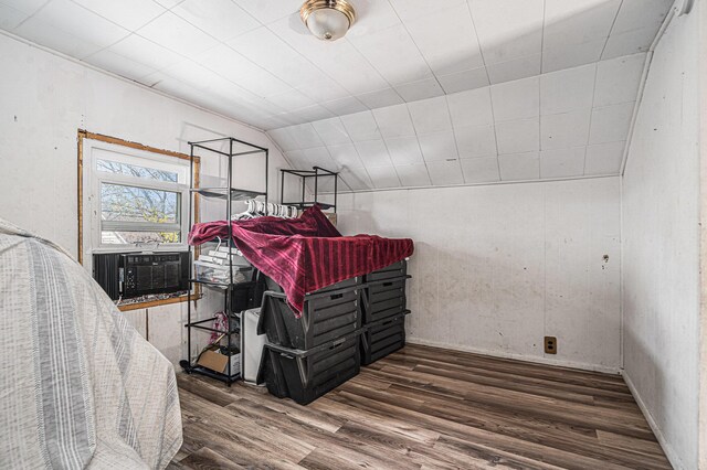 storage with cooling unit