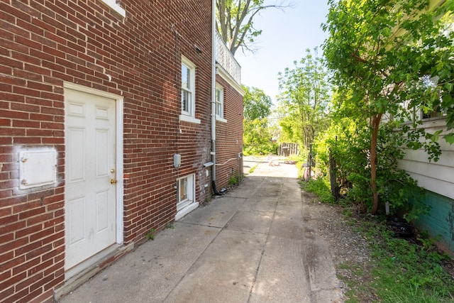 214 Worcester, Highland Park, MI 48203 - view of side of home with brick siding