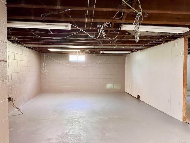 2408 N Mason St, Saginaw, MI 48602 - view of below grade area