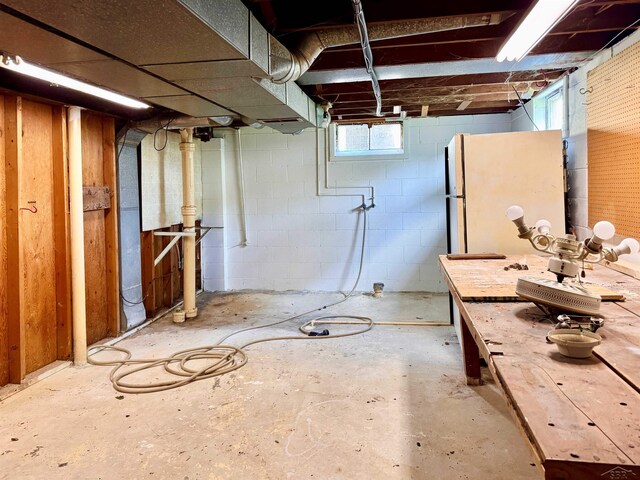 2408 N Mason St, Saginaw, MI 48602 - below grade area with freestanding refrigerator
