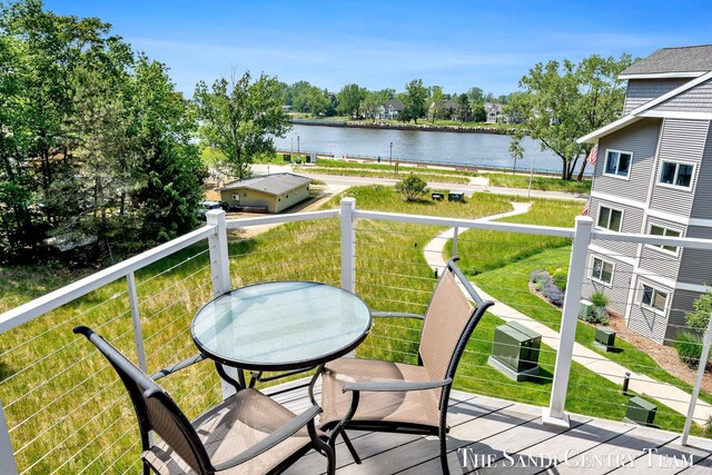 810 S Harbor Dr Unit 21, Grand Haven, MI 49417 - balcony with a water view