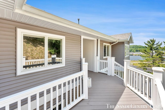 810 S Harbor Dr Unit 21, Grand Haven, MI 49417 - view of wooden deck