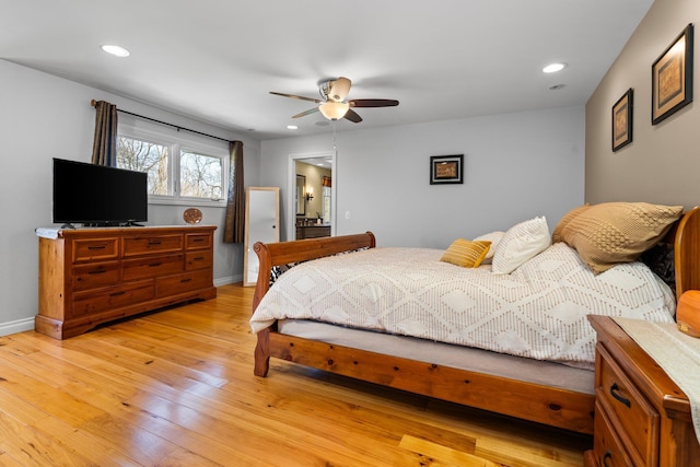 bedroom featuring light wood-style floors, recessed lighting, and baseboards