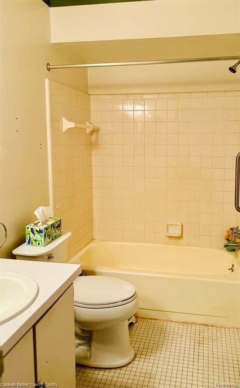 25204 Franklin Ter # 6, South Lyon, MI 48178 - full bath with tile patterned floors, toilet, shower / bathtub combination, and vanity