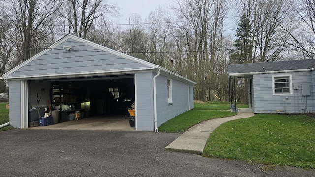 view of detached garage