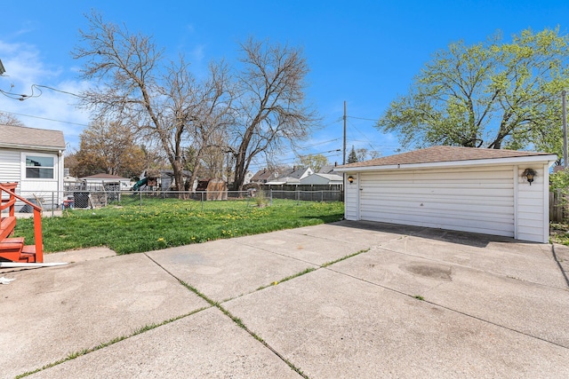 detached garage with fence