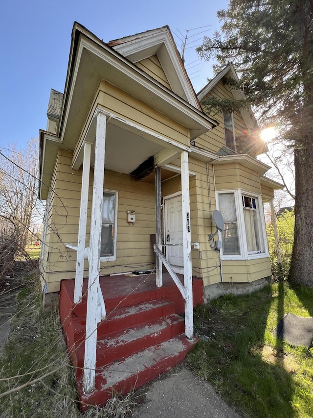 view of front of house featuring a porch