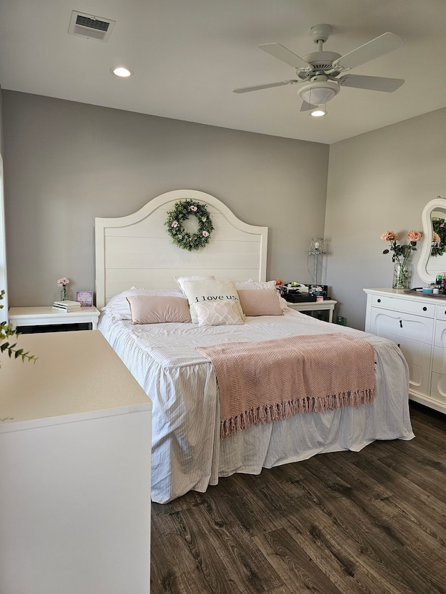 bedroom with dark wood finished floors, visible vents, a ceiling fan, and recessed lighting