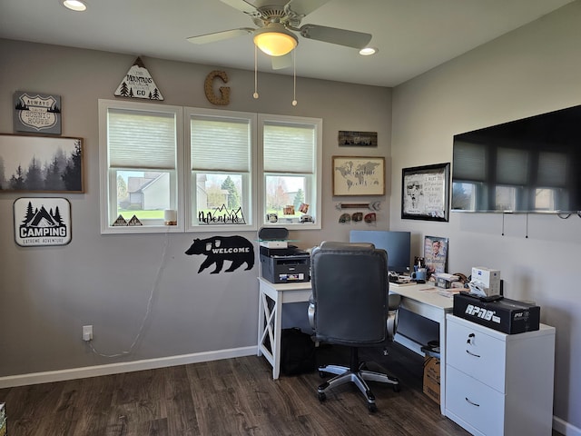 home office featuring a ceiling fan, baseboards, dark wood-style floors, and recessed lighting