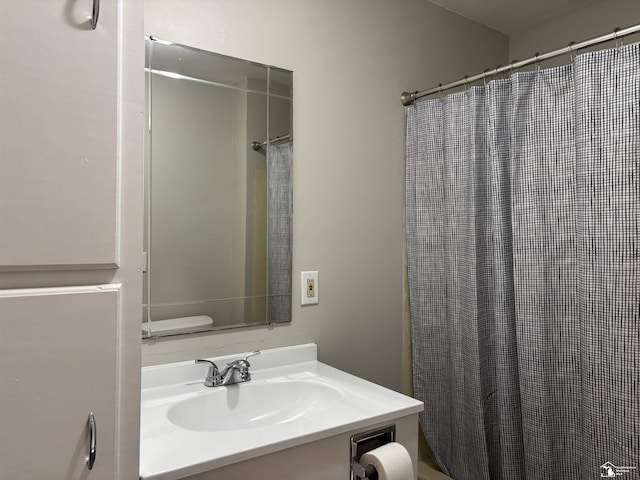 full bathroom with vanity