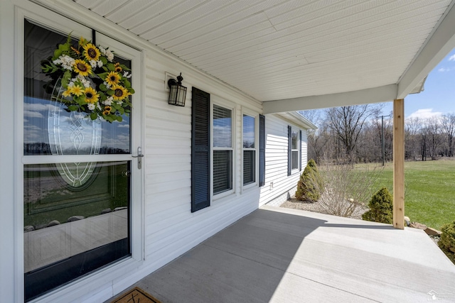 view of patio / terrace with a porch