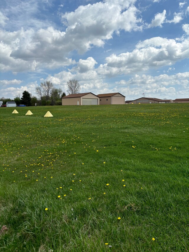3844 Ann Dr, Flushing, MI 48433