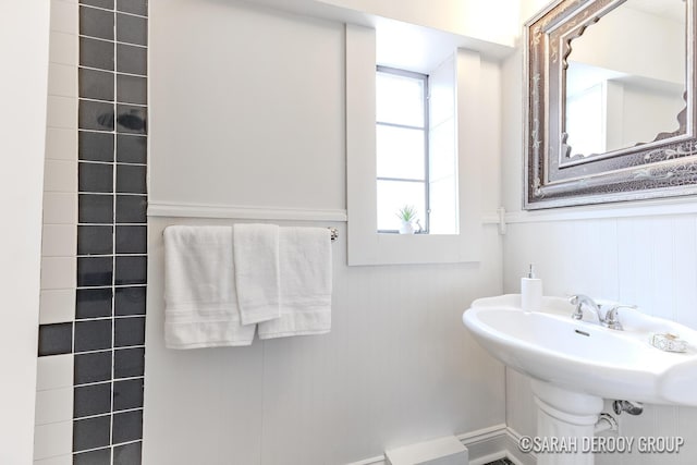 bathroom with a healthy amount of sunlight