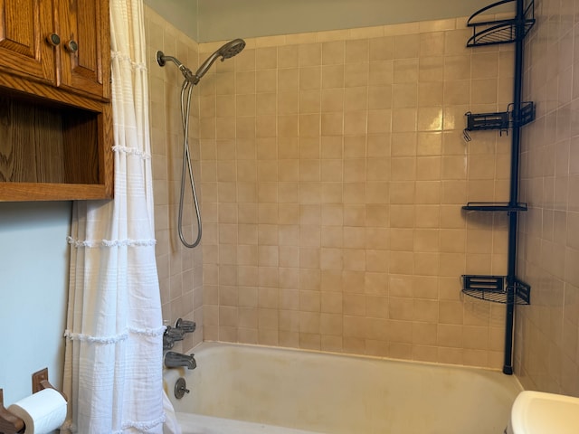 full bath with shower / bath combo with shower curtain