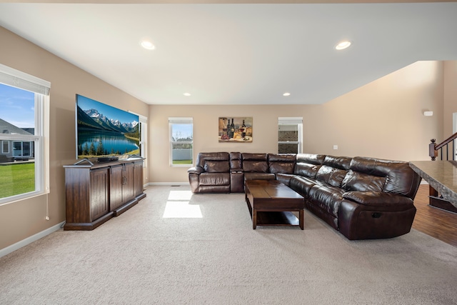 living area with carpet, recessed lighting, and baseboards