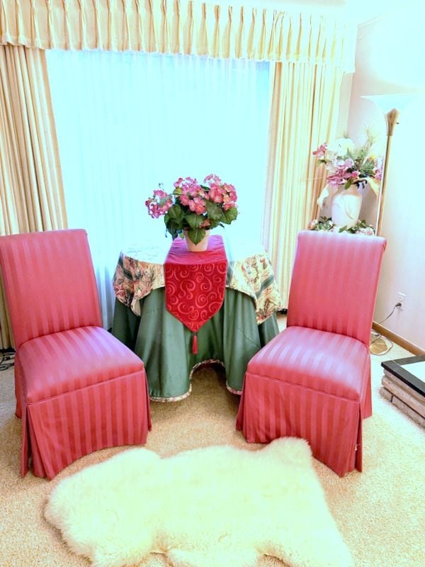 18337 Greenwald Dr, Southfield, MI 48075 - living area featuring carpet floors