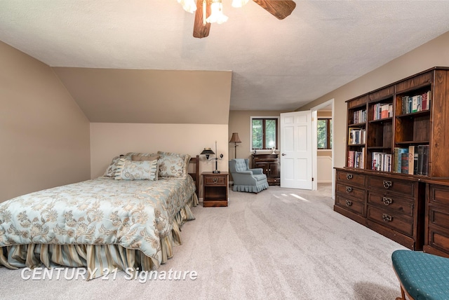 33 Ferro St, Sanford, MI 48657 - carpeted bedroom with ceiling fan