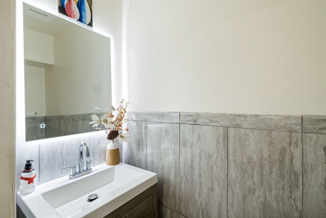 bathroom featuring vanity