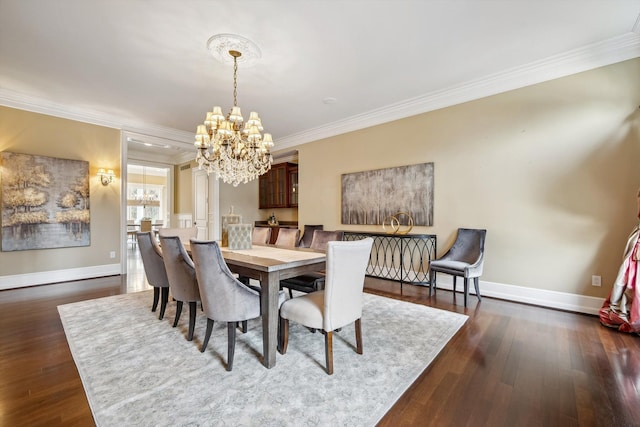810 Highwood Dr, Bloomfield Hills, MI 48304 - dining room featuring dark wood-type flooring, crown molding, a notable chandelier, and baseboards