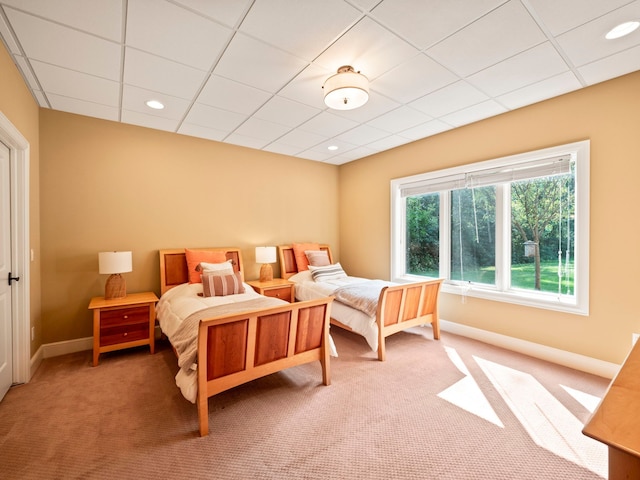 810 Highwood Dr, Bloomfield Hills, MI 48304 - carpeted bedroom with a drop ceiling, recessed lighting, and baseboards