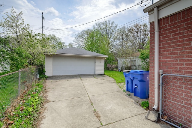 detached garage with fence