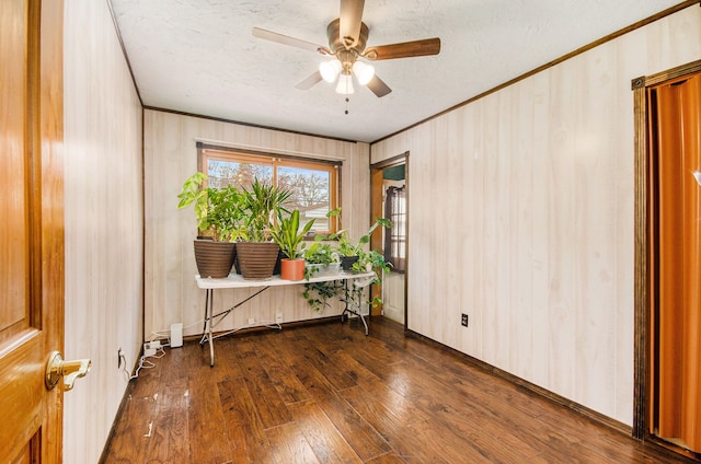 3440 Maidstone St, Trenton, MI 48183 - living area featuring wood-type flooring, a textured ceiling, ornamental molding, and ceiling fan