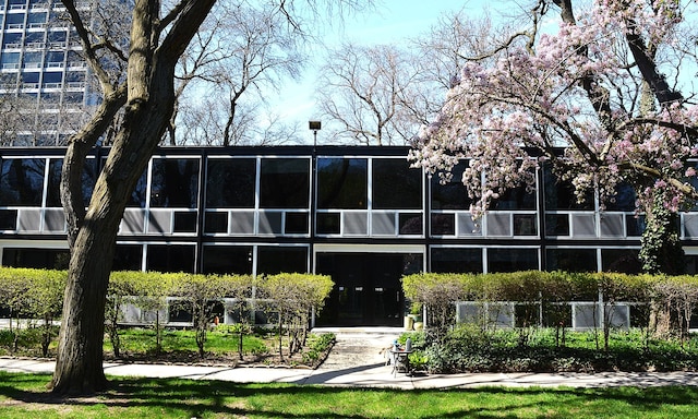 view of building exterior