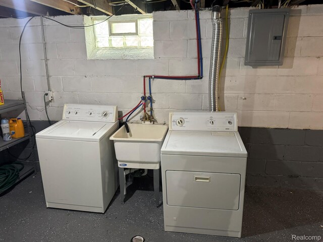 1304 Helen St, Inkster, MI 48141 - laundry area featuring electric panel and washing machine and dryer
