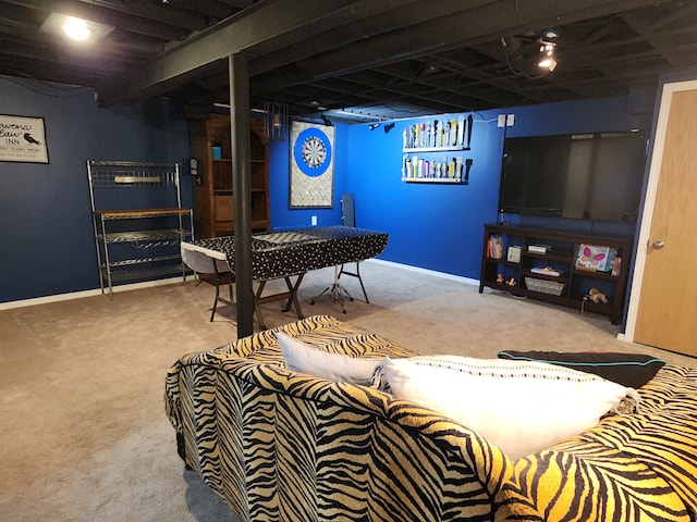 game room with carpet floors and baseboards