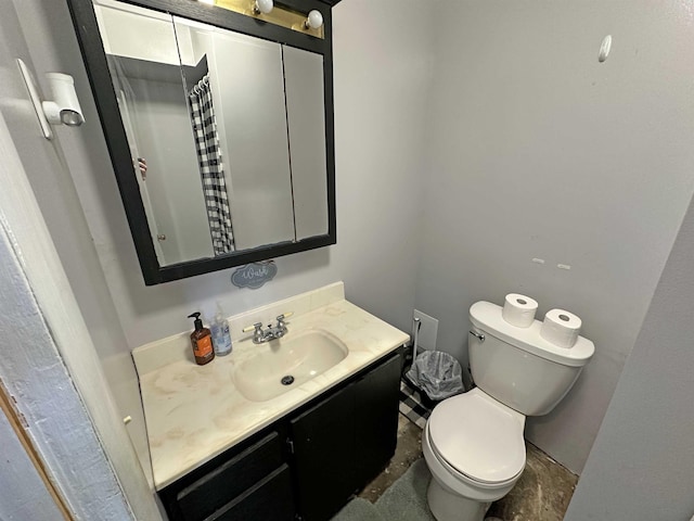 2086 Sloan Rd, Burt, MI 48417 - bathroom featuring vanity, toilet, and curtained shower