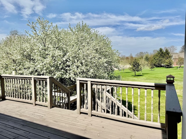 8505 Woodridge Dr, Davison, MI 48423 - deck featuring a yard