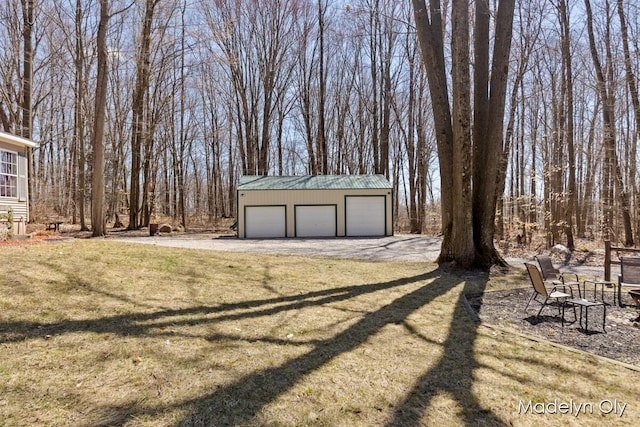 view of detached garage