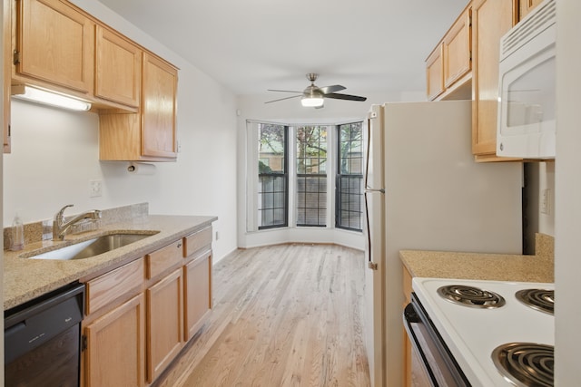 31198 Country Way Unit 27, Farmington Hills, MI 48331 - kitchen with a sink, ceiling fan, light brown cabinets, light wood-type flooring, and white appliances