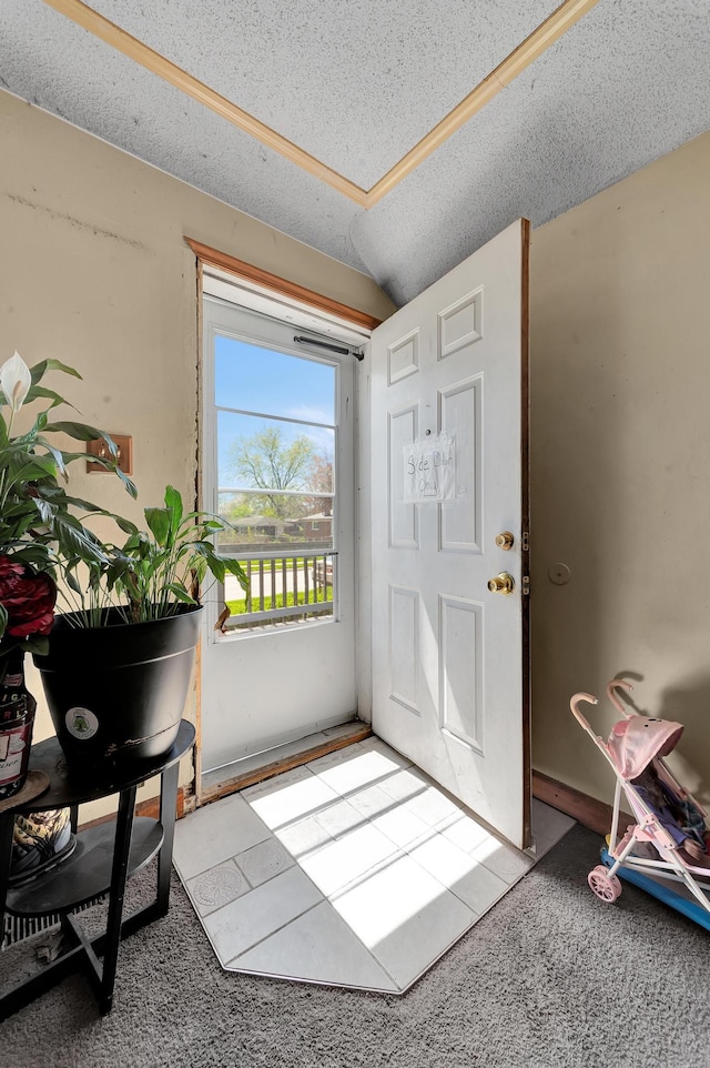 13705 Julius Ave, Warren, MI 48089 - entryway with a textured ceiling