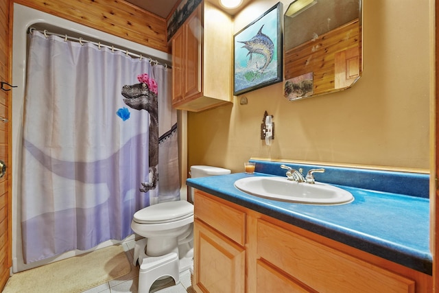 320 Marble St, Cadillac, MI 49601 - full bathroom featuring toilet, a shower with curtain, and vanity