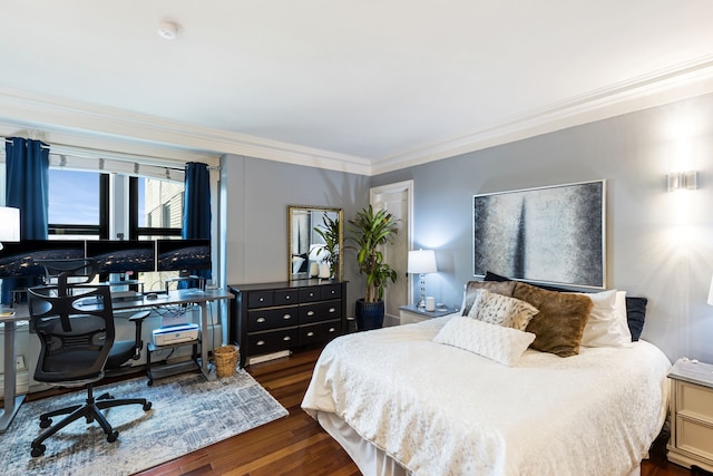 15 Kirby St Unit 826, Detroit, MI 48202 - bedroom with crown molding and wood finished floors