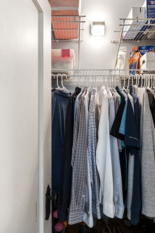 15 Kirby St Unit 826, Detroit, MI 48202 - view of walk in closet