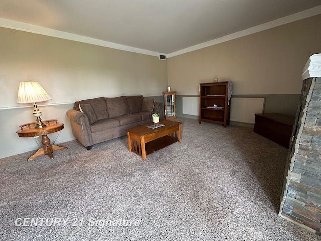 carpeted living room with visible vents and crown molding