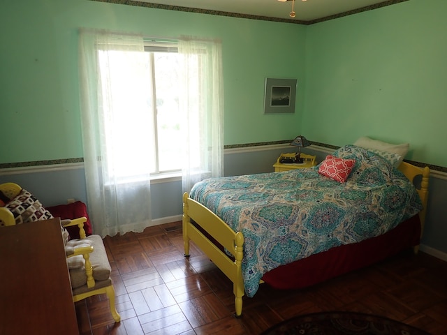 46980 Country Ln Unit 8, Macomb, MI 48044 - bedroom featuring baseboards and multiple windows