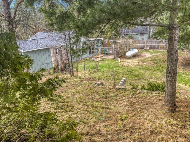 view of yard featuring fence
