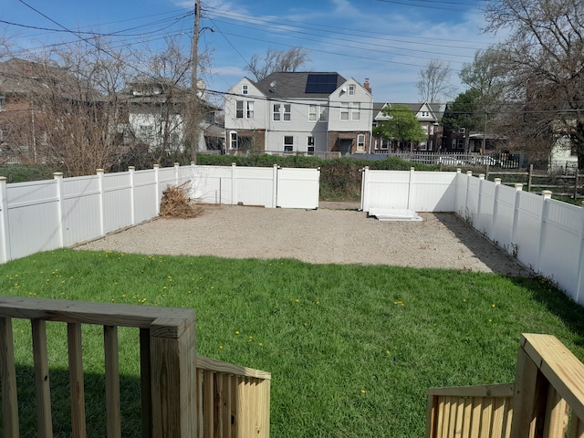 728 W Philadelphia St, Detroit, MI 48202 - view of yard with a residential view