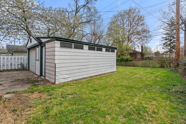 11394 Centralia, Redford, MI 48239 - view of outdoor structure with fence and an outbuilding