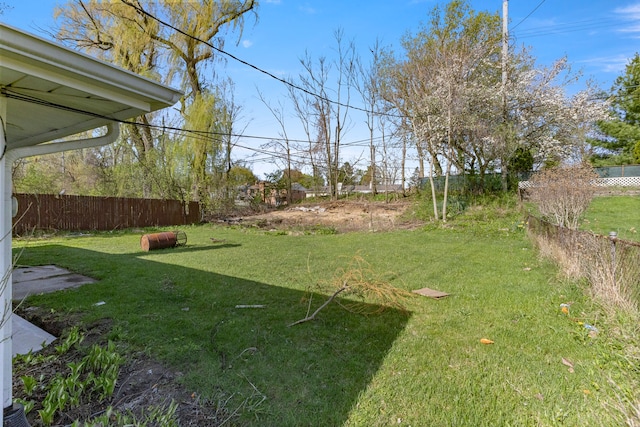 view of yard featuring fence