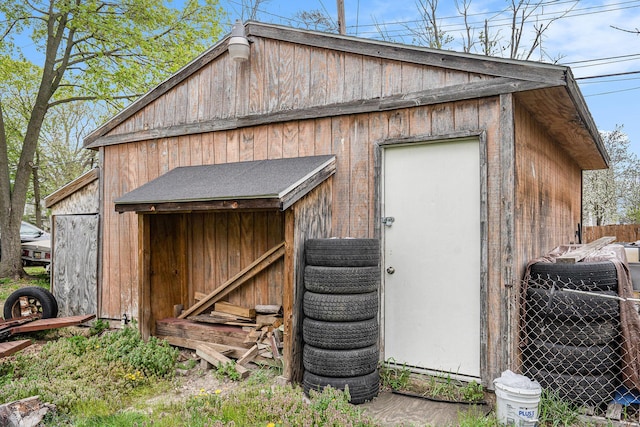 view of outbuilding featuring an outdoor structure