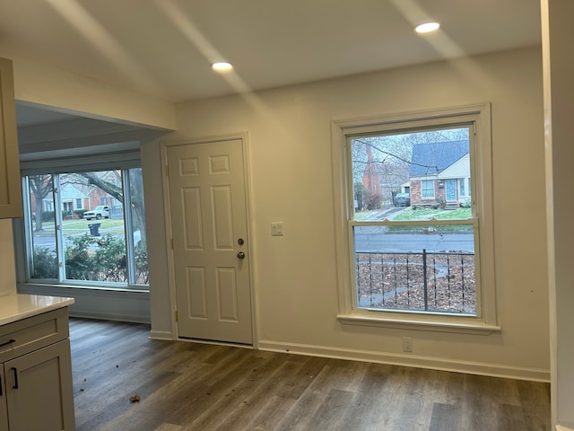 17639 Lenore, Detroit, MI 48219 - entrance foyer featuring dark wood-type flooring, recessed lighting, and baseboards