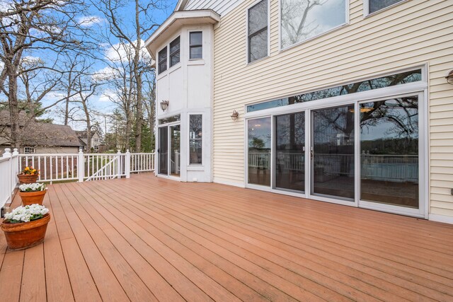 5027 Grover Dr, Brighton, MI 48116 - view of wooden terrace