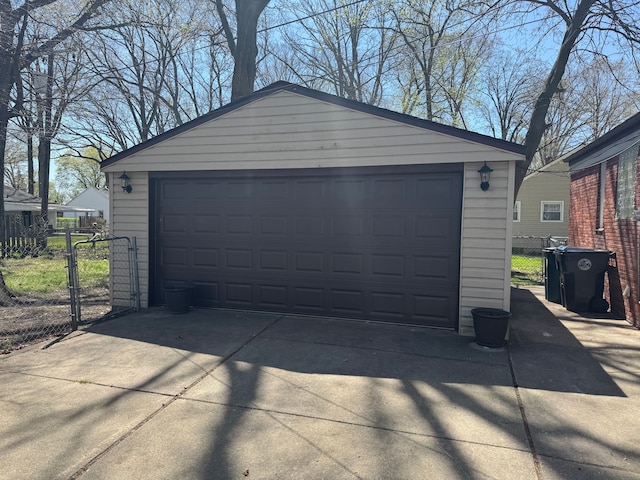 21260 Kipling St, Oak Park, MI 48237 - detached garage with a gate and fence