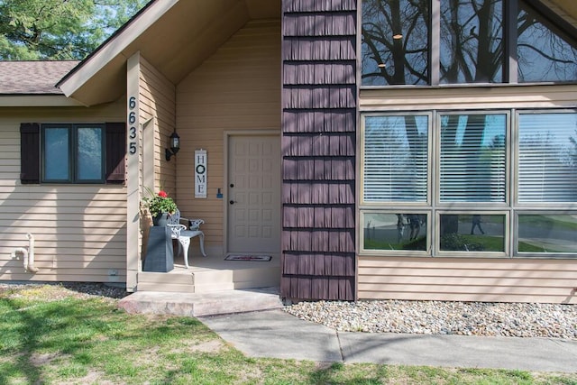 view of property entrance